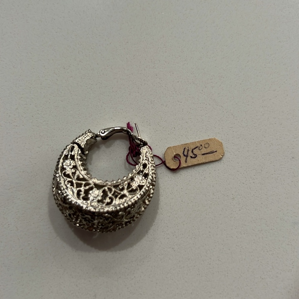 Silver-tone Crescent Filigree Earring with Beaded Texture- single earring - Picture 7 of 9